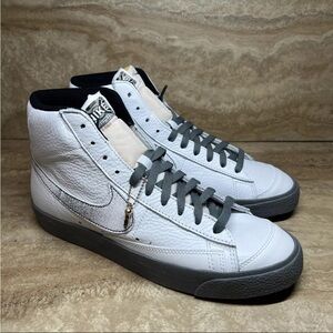 Nike Men's Blazer Mid '77 DV7194-100 White Grey Size 9 Sneakers
